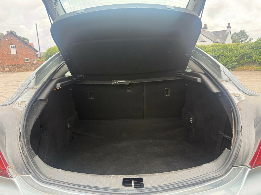 Vauxhall Insignia 2.0 Cdti Ecoflex 120 Bhp Design Nav #9
