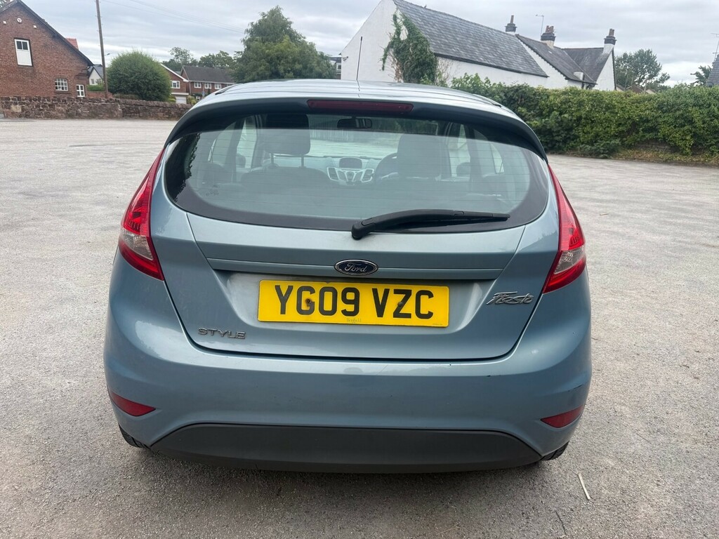 Ford Fiesta 1.2 Zetec Red #5
