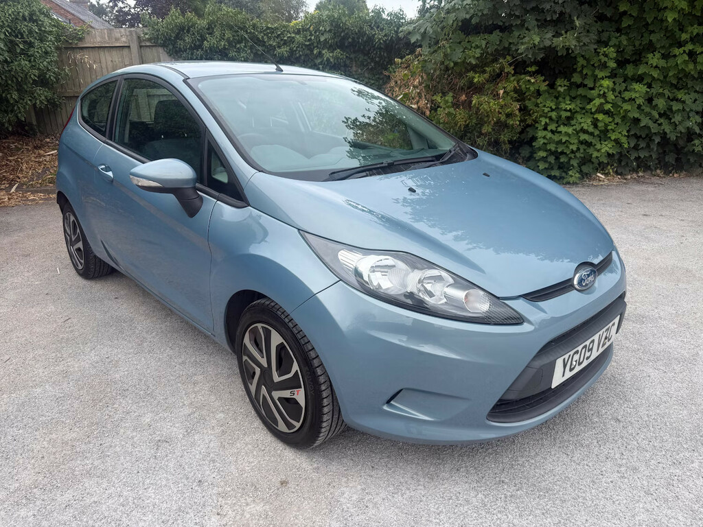 Ford Fiesta 1.2 Zetec Red #1