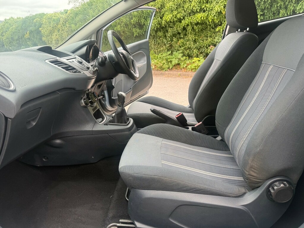 Ford Fiesta 1.2 Zetec Red #10