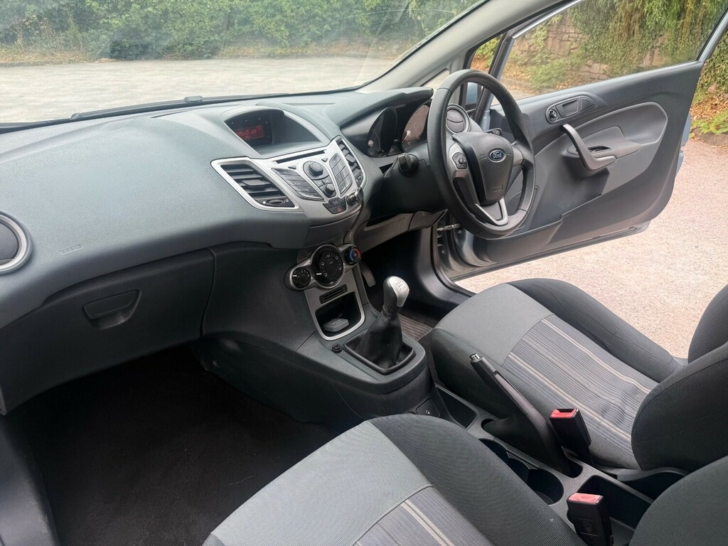 Ford Fiesta 1.2 Zetec Red #11