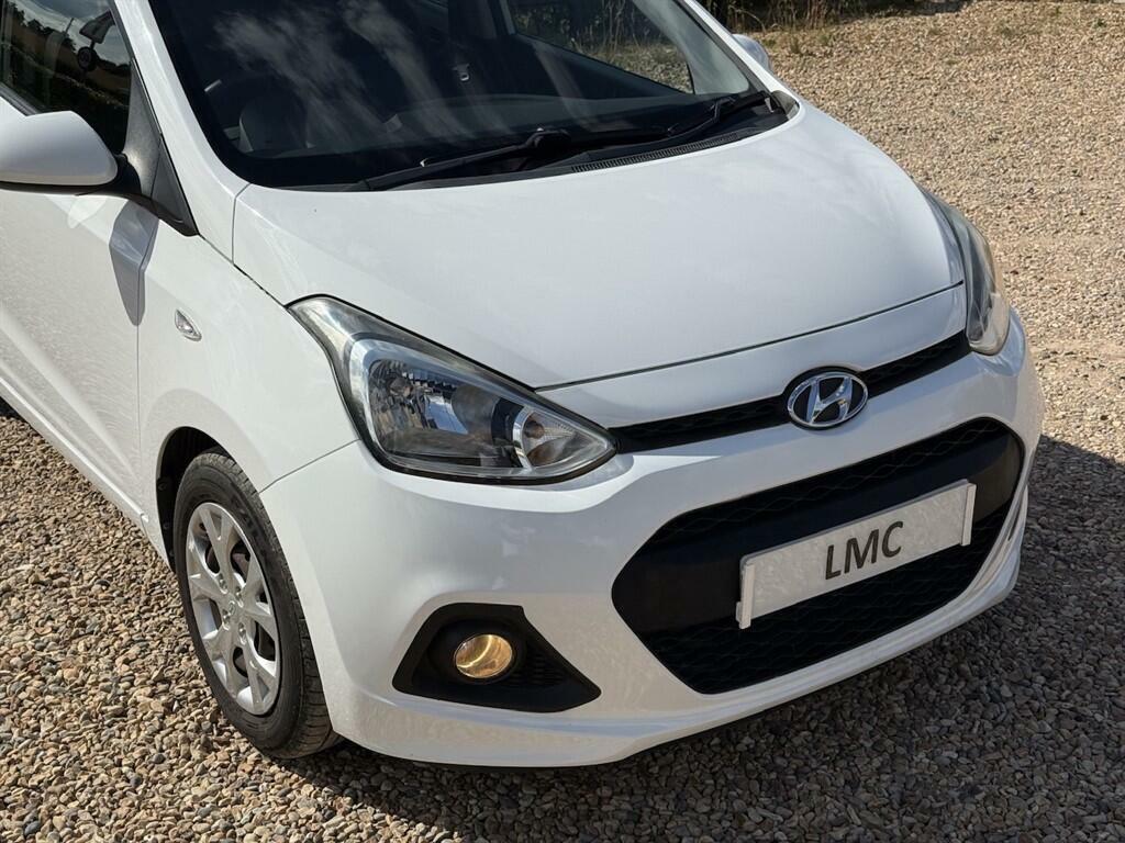 Hyundai I10 Se White #3