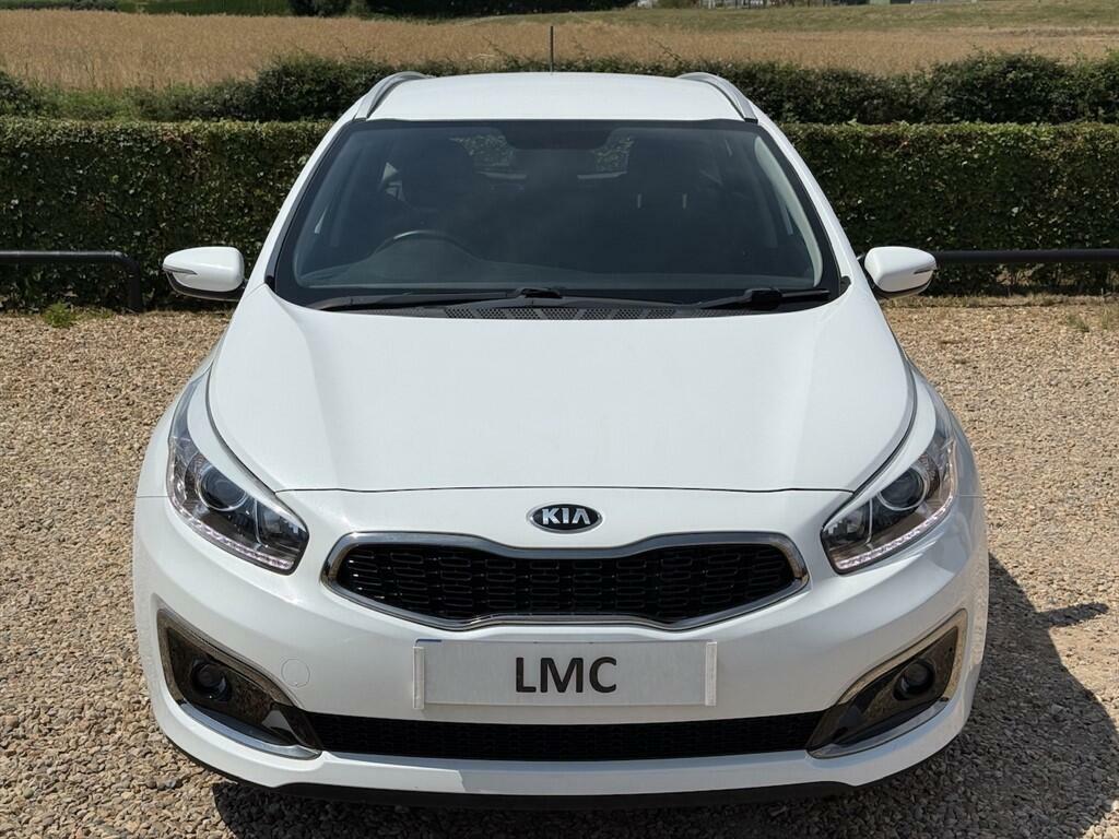 Kia Ceed 1.6 Crdi 2 Sportswagon Dct Euro 6 Ss White #4