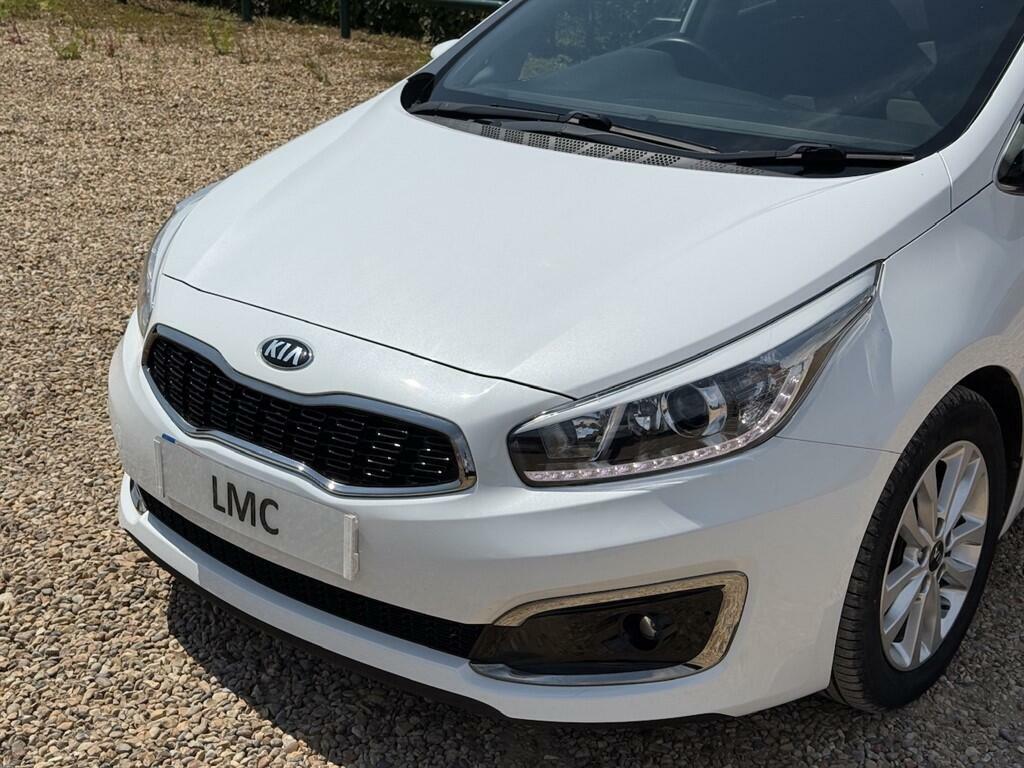 Kia Ceed 1.6 Crdi 2 Sportswagon Dct Euro 6 Ss White #5