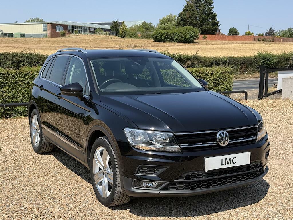 Volkswagen Tiguan 1.5 Tsi Evo Match Dsg Euro 6 Ss RO70AWY Black #2