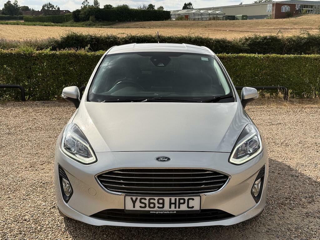 Ford Fiesta Titanium Silver #4