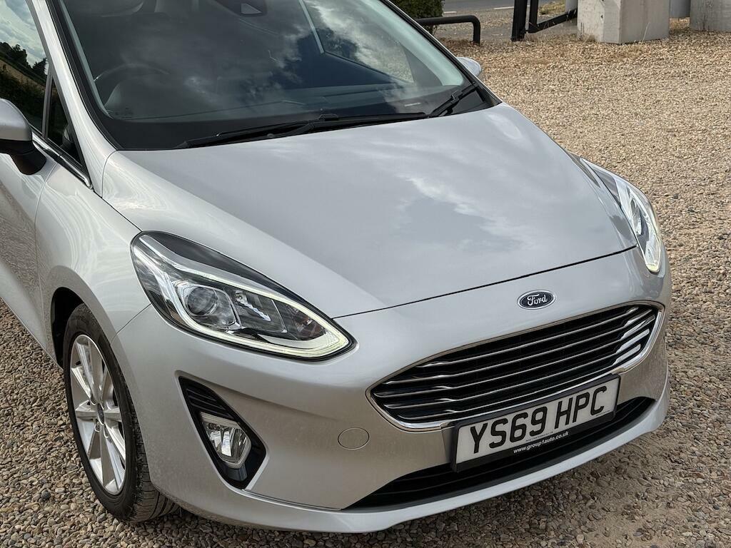 Ford Fiesta Titanium Silver #3