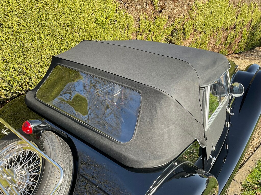Morgan Plus Four 2.0 2dr Red #7