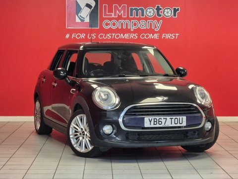 Mini Hatch 1.5 Cooper Black