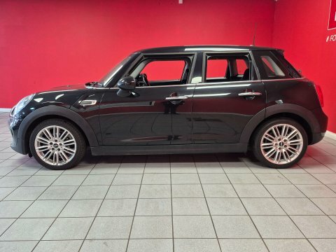 Mini Hatch 1.5 Cooper Black #2