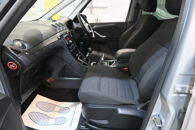Ford Galaxy 2.0 Tdci Zetec Mpv Euro 5 140 P Black #28