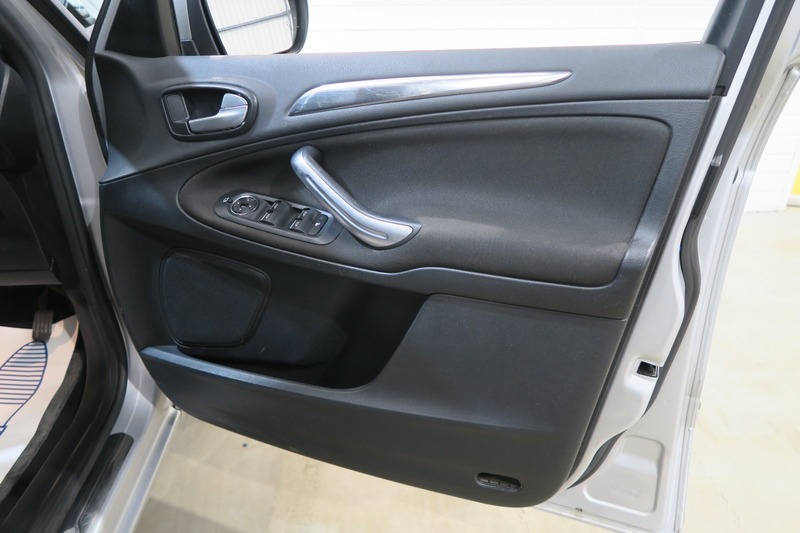 Ford Galaxy 2.0 Tdci Zetec Mpv Euro 5 140 P Black #25
