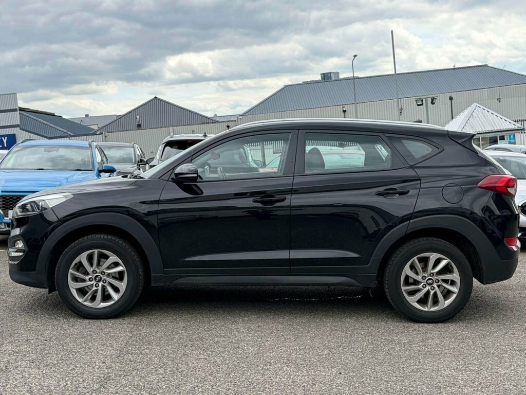 Hyundai Tucson 1.7L Se Nav Black #2