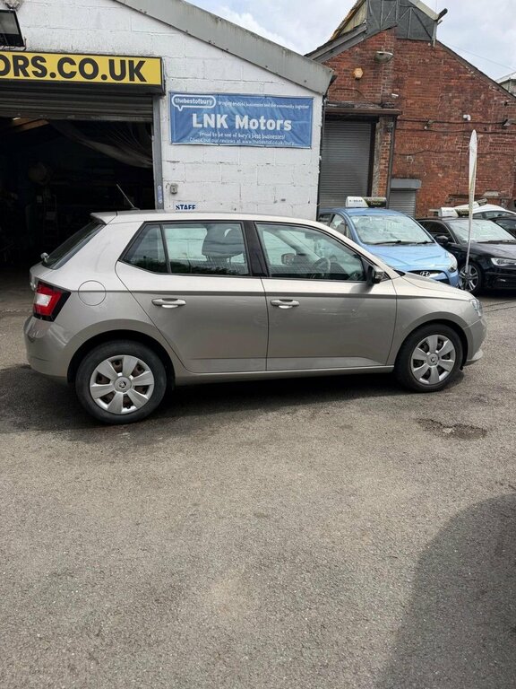Skoda Fabia 1L S Beige #5