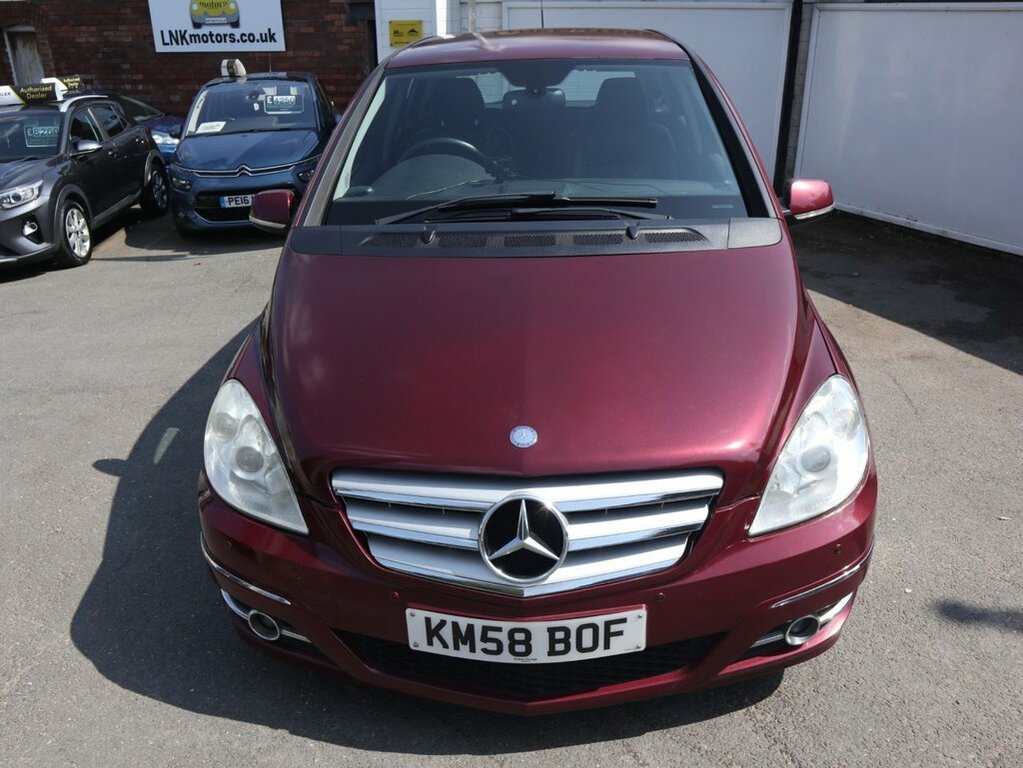 Mercedes-Benz B Class 2L Sport Red #4