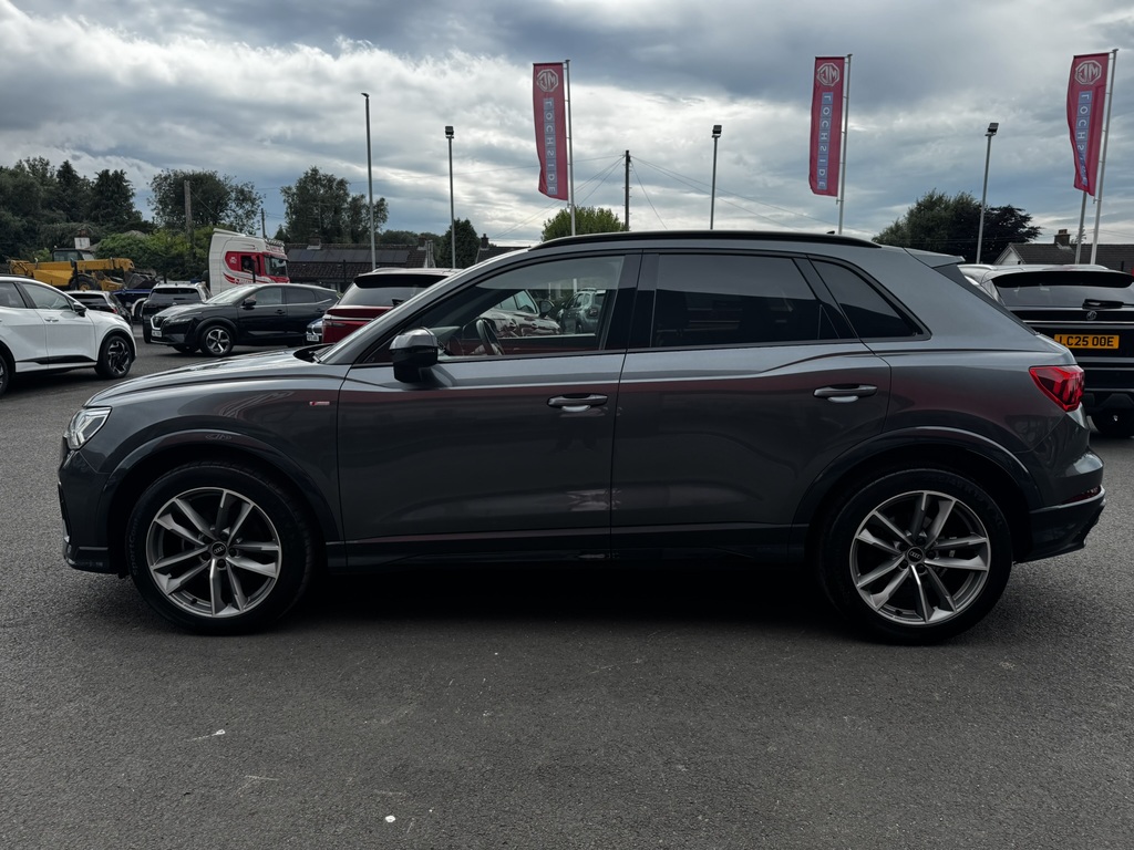 Audi Q3 S Ln Blk Ed 35 Tfsi Mhev Sa YR22RHK Grey #2