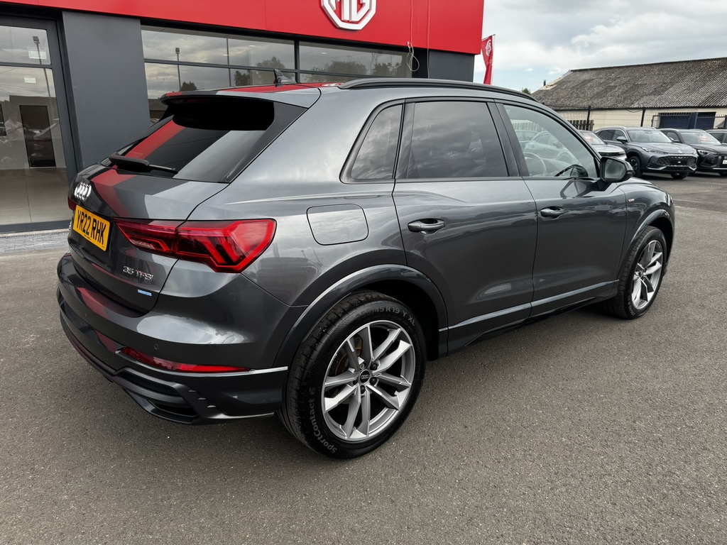 Audi Q3 S Ln Blk Ed 35 Tfsi Mhev Sa YR22RHK Grey #5