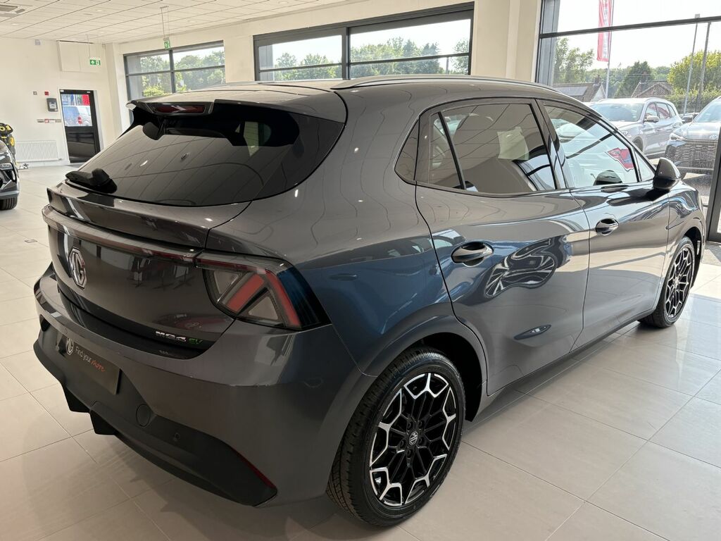 MG MG4 180Kw Trophy Ev Extended Range 77Kwh Orange #7