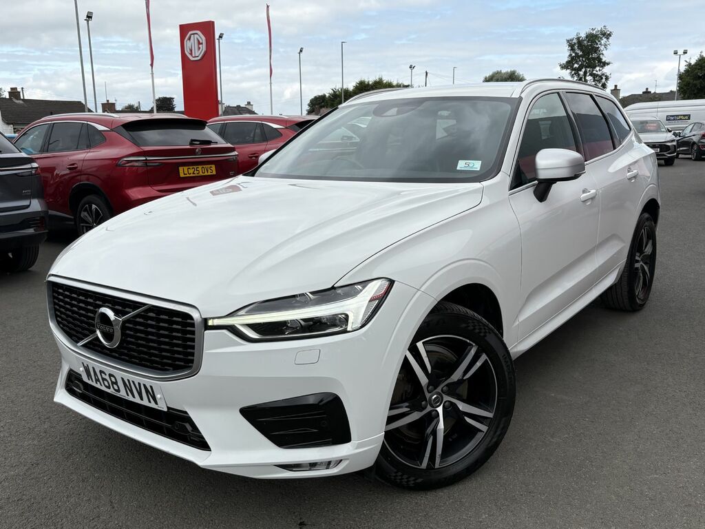 Volvo XC60 R-design White