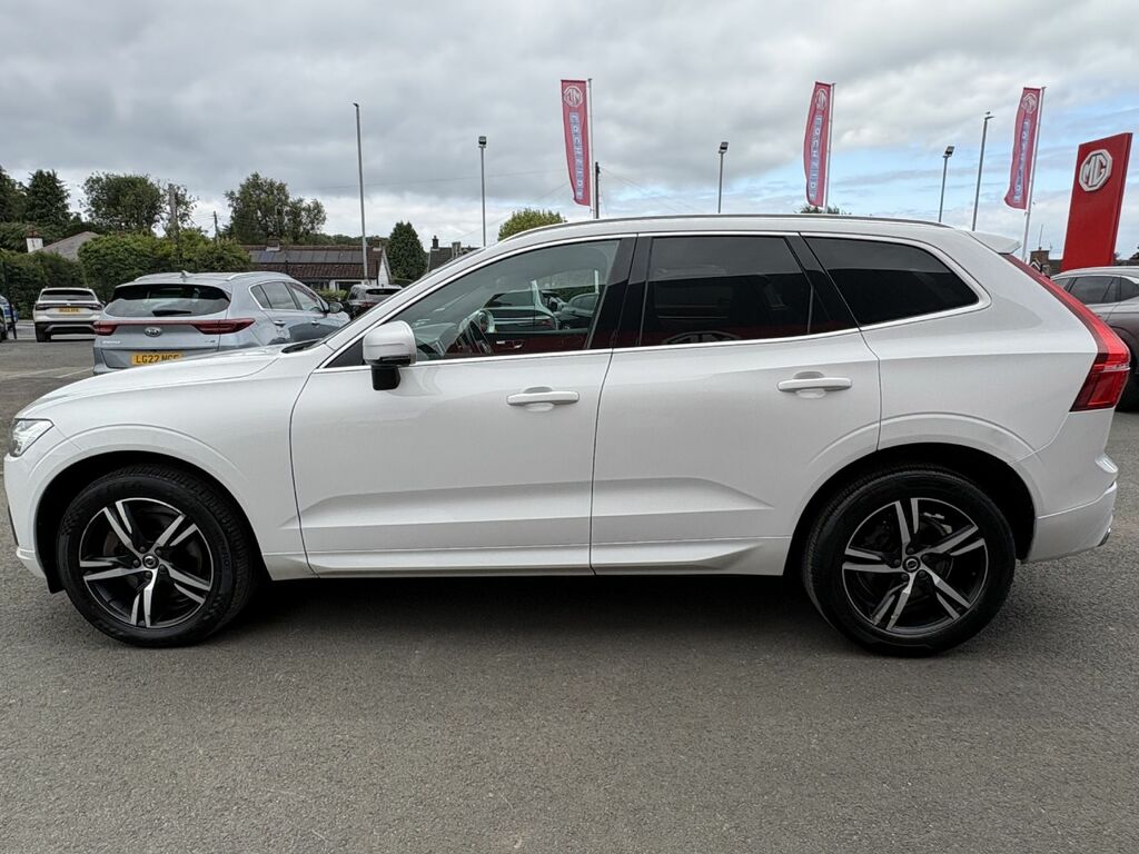 Volvo XC60 R Design White #7