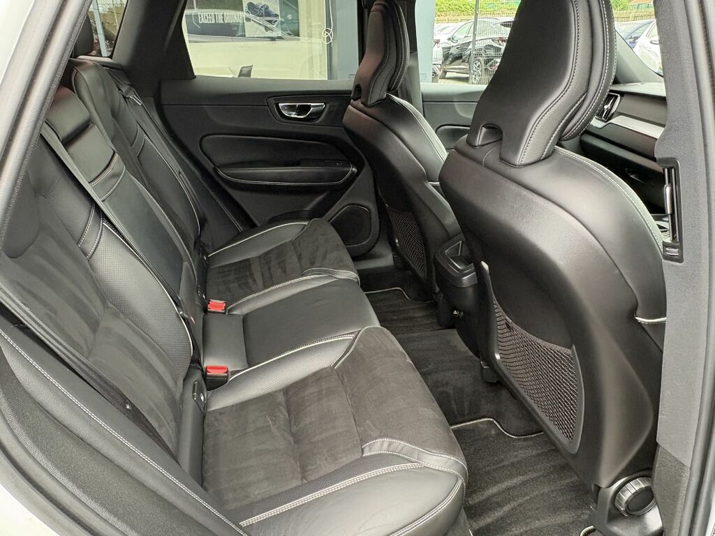 Volvo XC60 R Design White #10