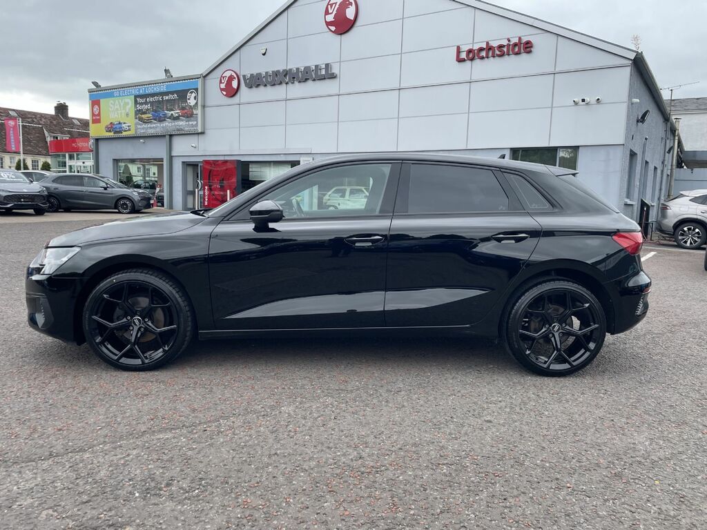 Audi A3 Technik Black #4