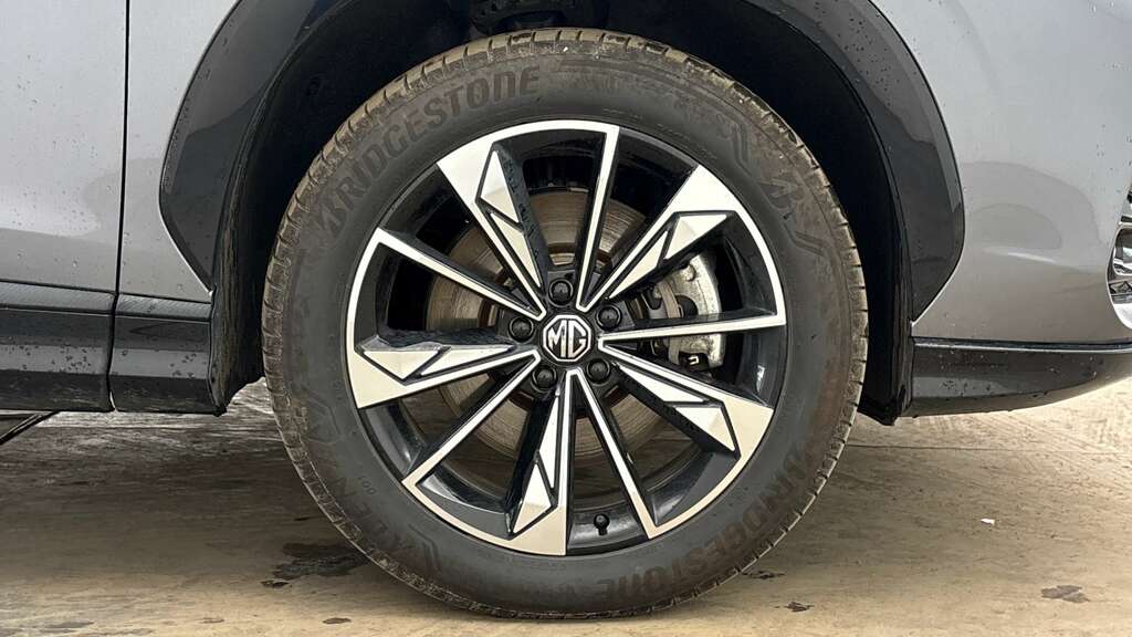 MG HS Trophy Grey #6