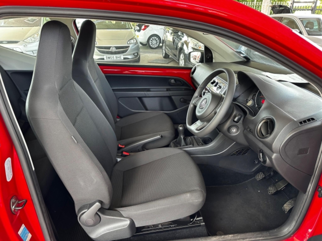Volkswagen Up 1.0 Take Up Red #6