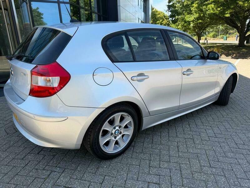 BMW 1 Series Hatchback 2.0 120D Se Euro 4 200505 Blue #42