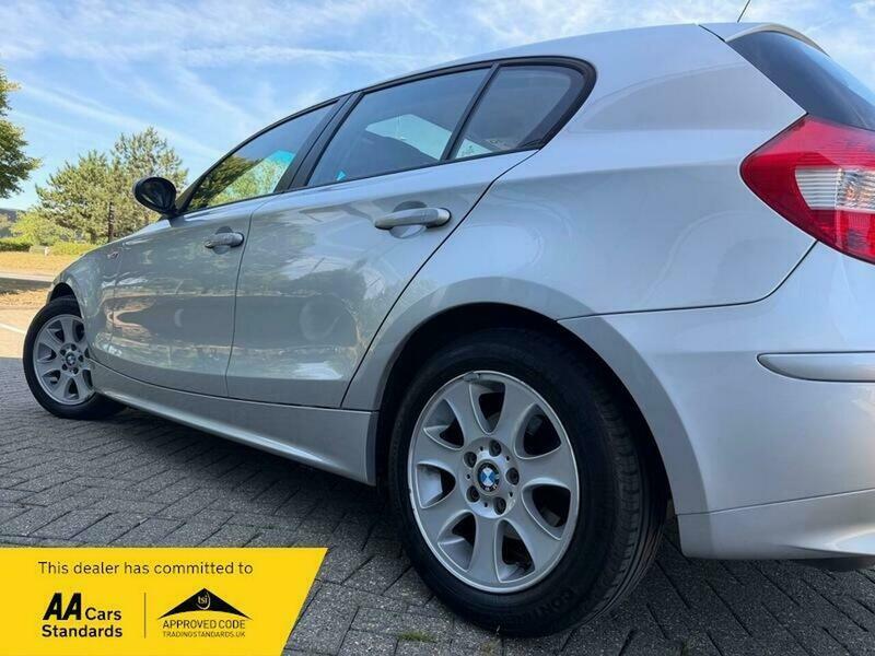 BMW 1 Series Hatchback 2.0 120D Se Euro 4 200505 Blue #41