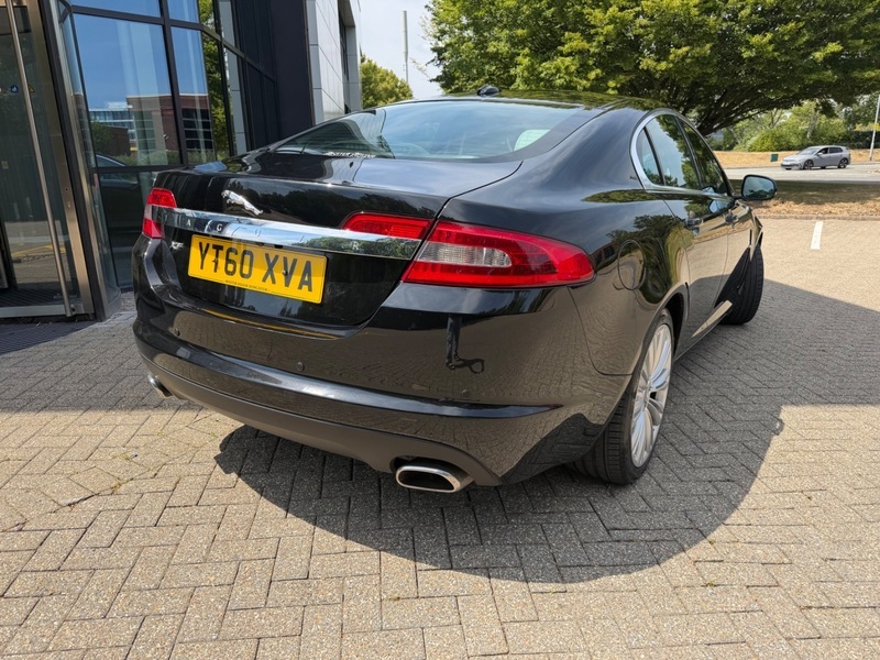 Jaguar XF Saloon 3.0D S V6 Portfolio Euro 5 20106 Silver #7