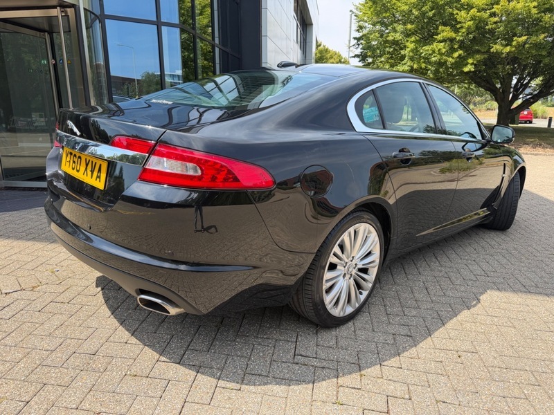 Jaguar XF Saloon 3.0D S V6 Portfolio Euro 5 20106 Silver #8