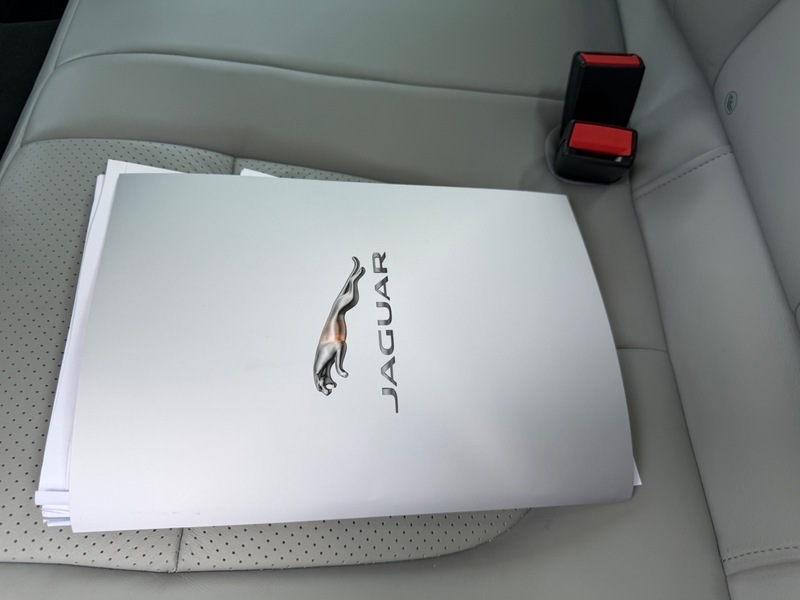 Jaguar XF Saloon 3.0D S V6 Portfolio Euro 5 20106 Silver #23