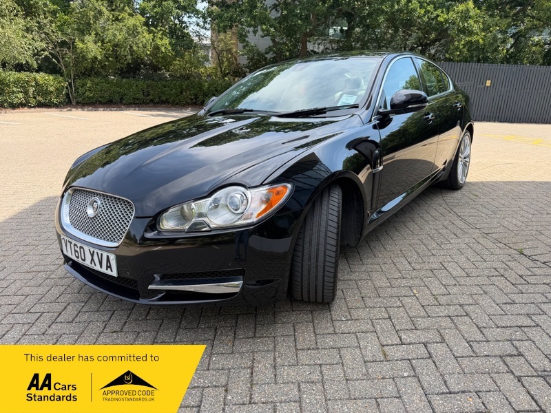 Jaguar XF 3.0D V6 Premium Luxury Black #3
