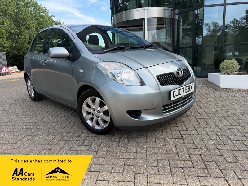 Toyota Yaris 1.3 Vvt-i Zinc Hatchback Silver