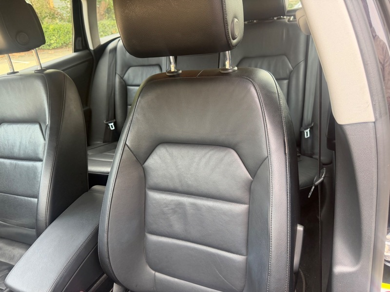 Volkswagen Passat Executive Tdi Bluemotion Technology 4-Door Blue #33