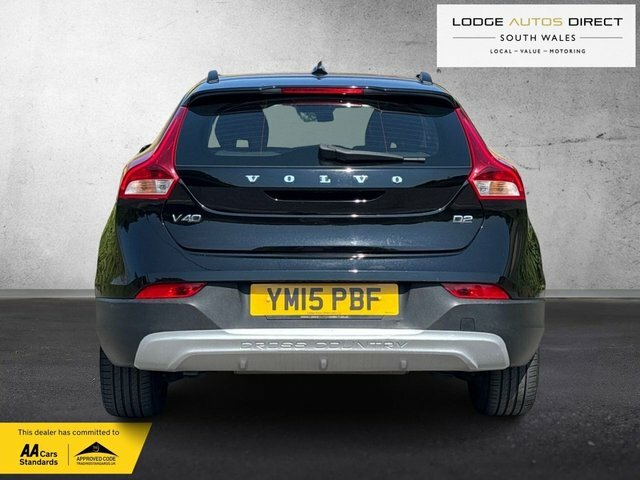 Volvo V40 Cross Country 2.0 D2 Lux Hatchback Euro 6 Ss Black #6