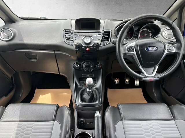 Ford Fiesta 1.6T Ecoboost St-3 Hatchback Eur Blue #2