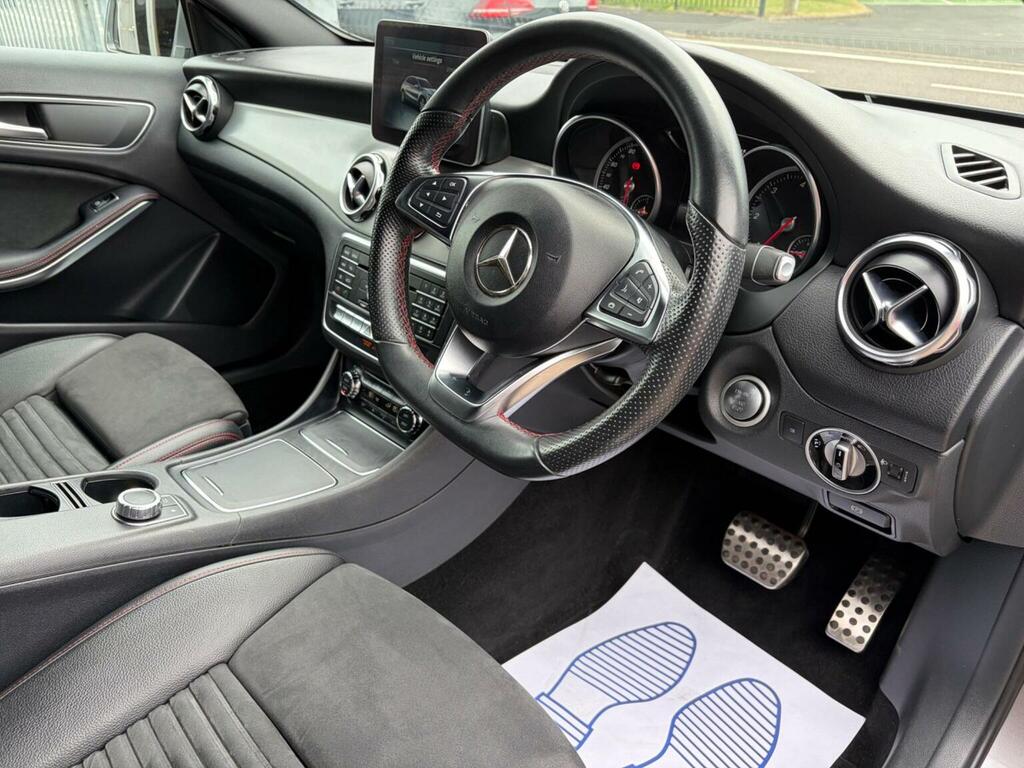 Mercedes-Benz GLA Class 2.1 Gla220d Amg Line 7G-dct 4Matic Euro 6 Ss Grey #3