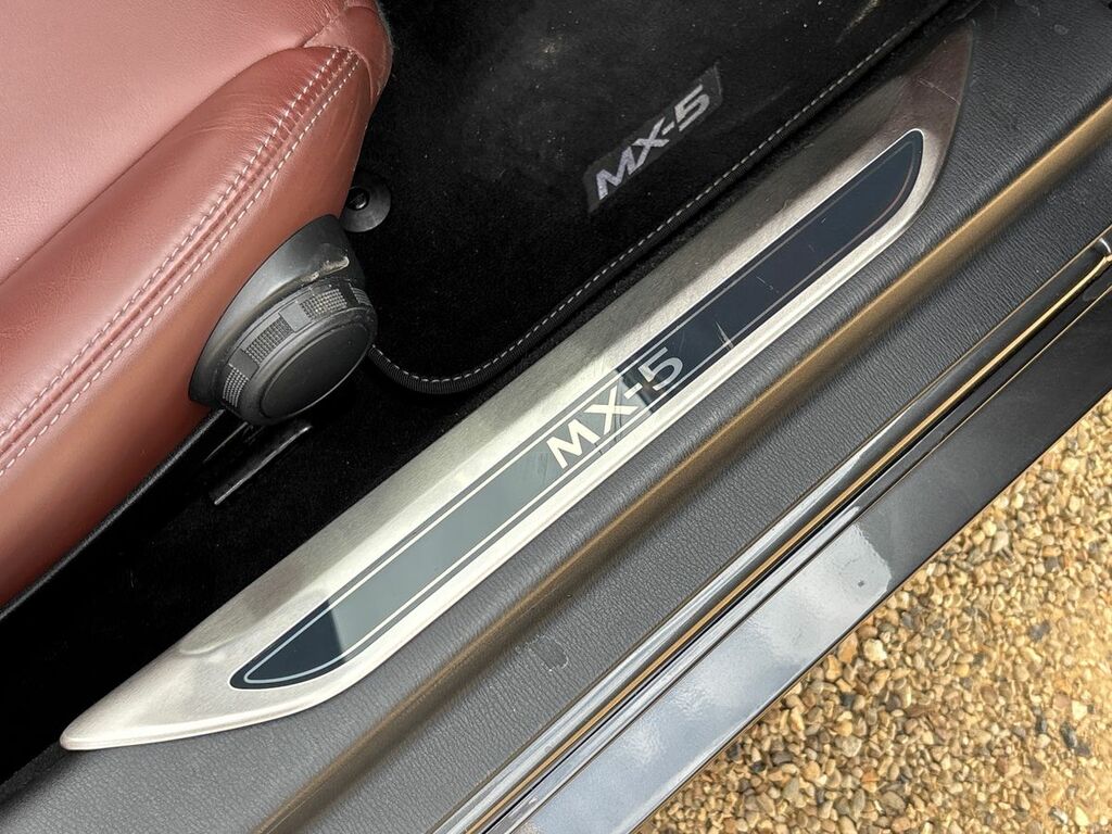 Mazda MX-5 RF Coupe #42