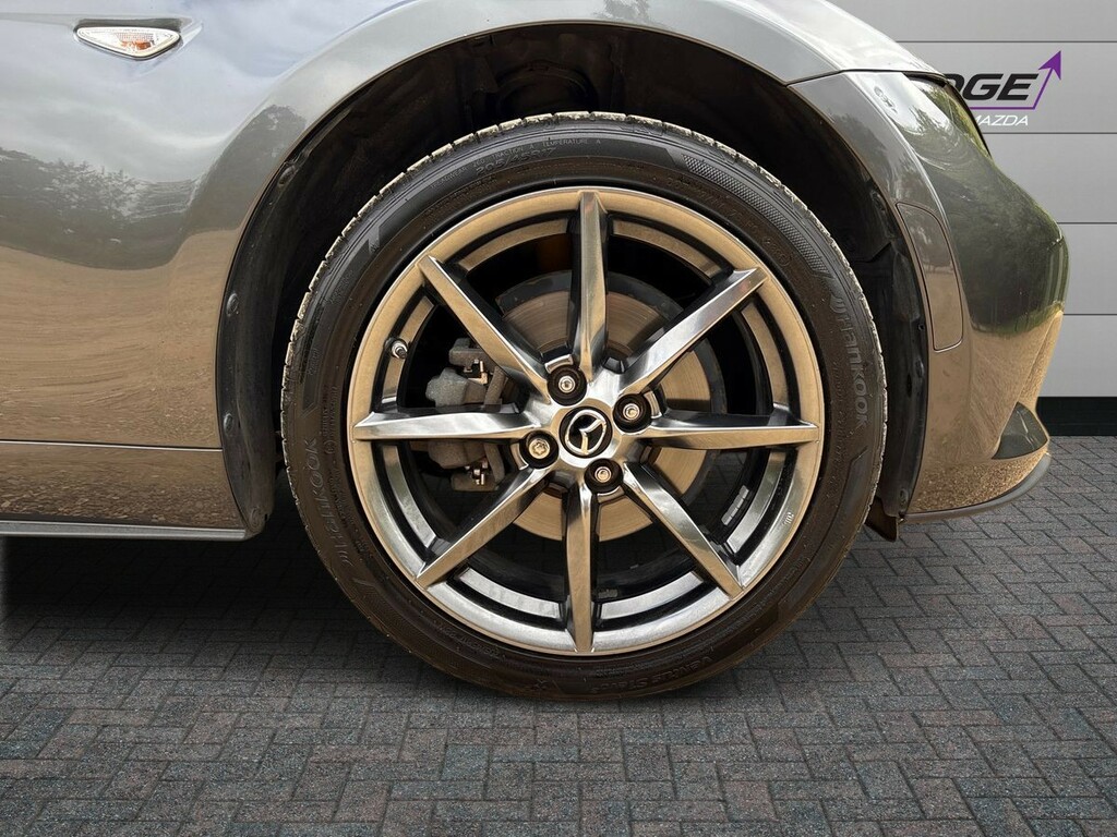 Mazda MX-5 RF Coupe #9