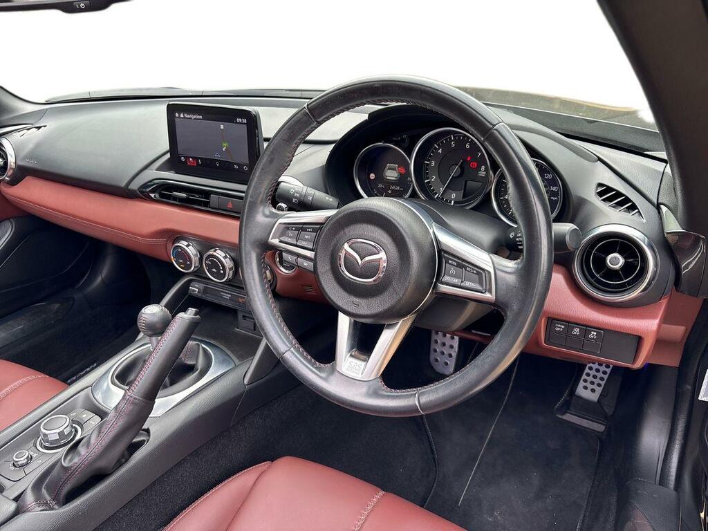 Mazda MX-5 RF Coupe #10