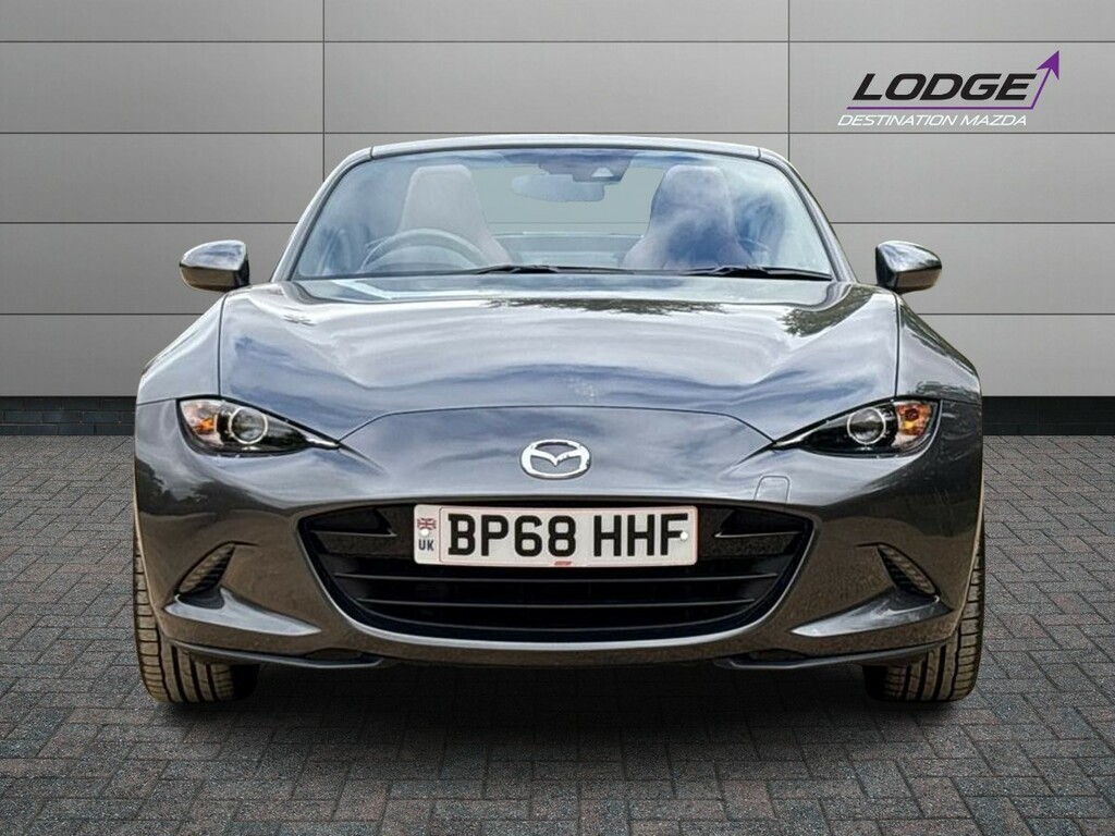 Mazda MX-5 RF Coupe #8