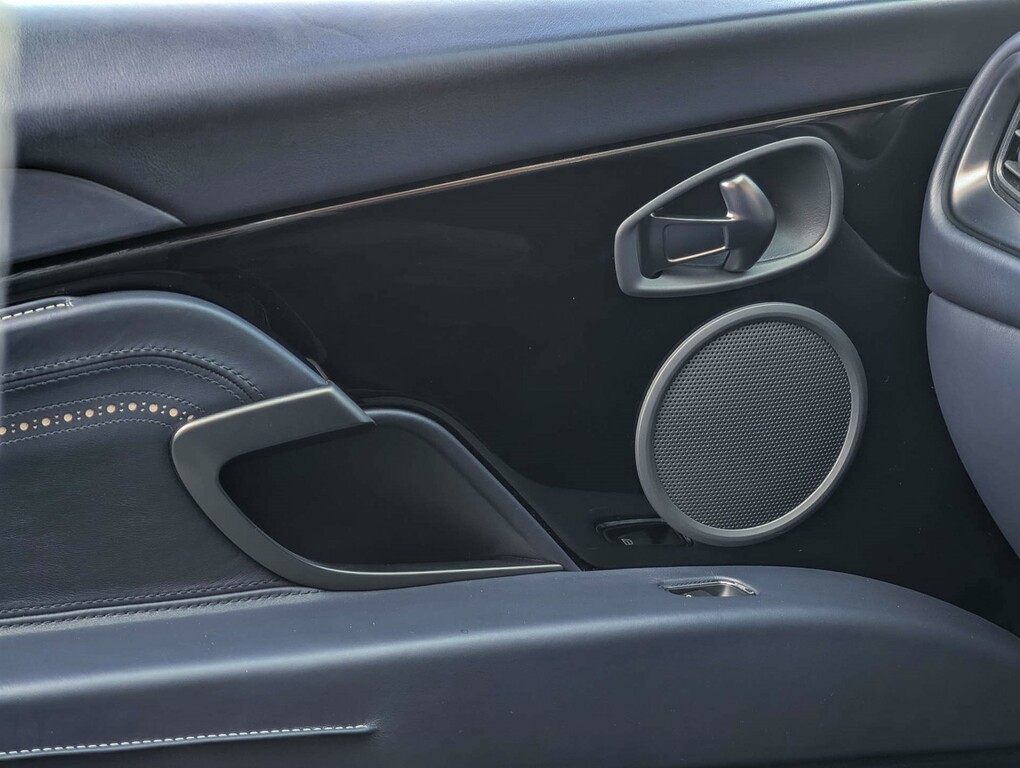 Aston Martin DB11 4.0 V8 Volante Euro 6 2-Door  #44