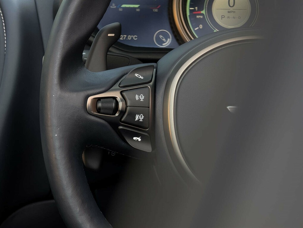 Aston Martin DB11 4.0 V8 Volante Euro 6 2-Door  #35