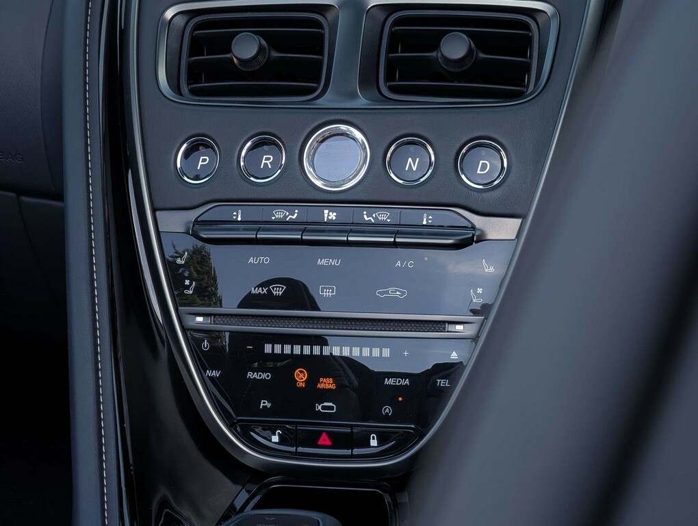 Aston Martin DB11 4.0 V8 Volante Euro 6 2-Door  #39