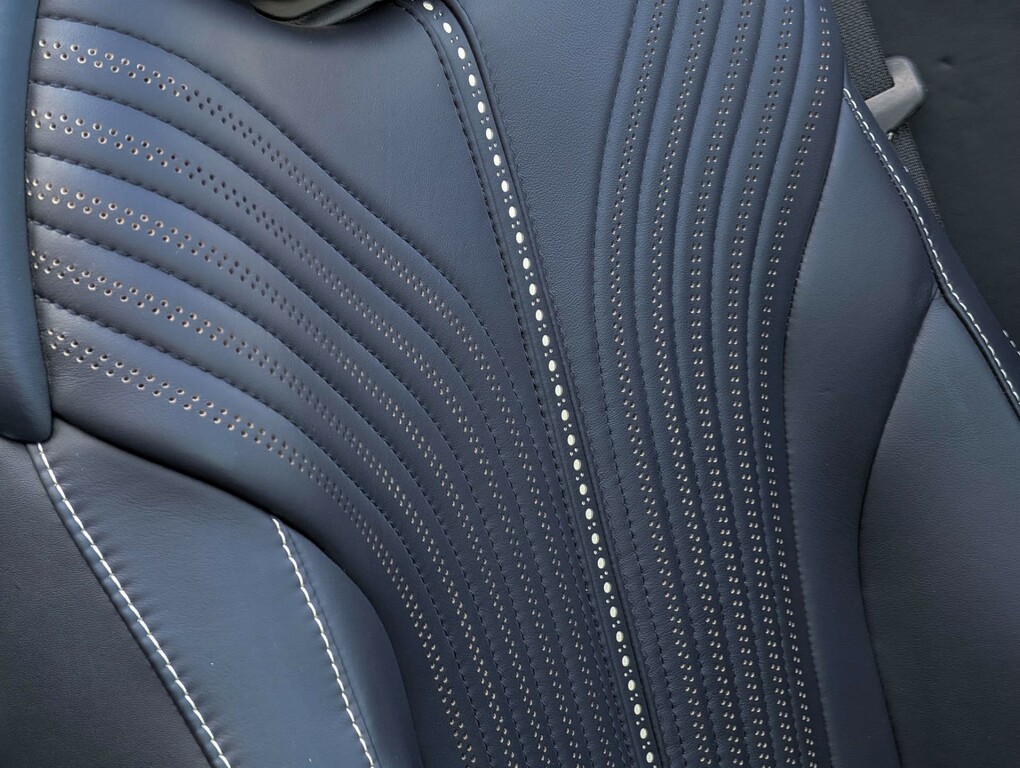 Aston Martin DB11 4.0 V8 Volante Euro 6 2-Door  #32
