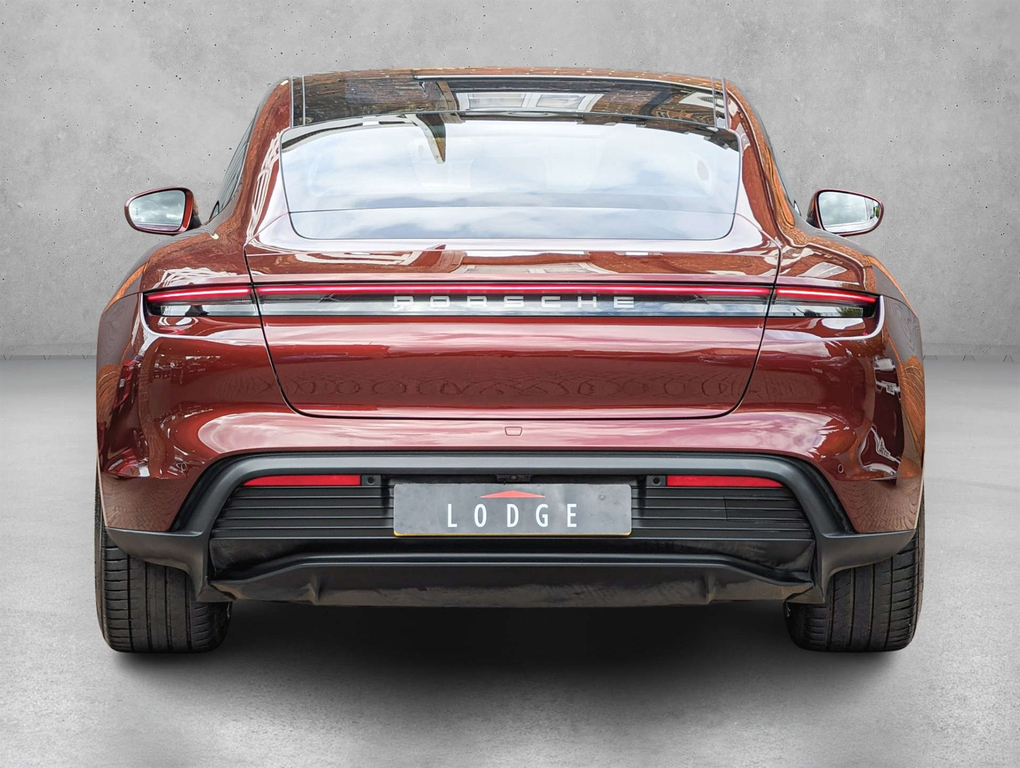 Porsche Taycan 4X2 #6