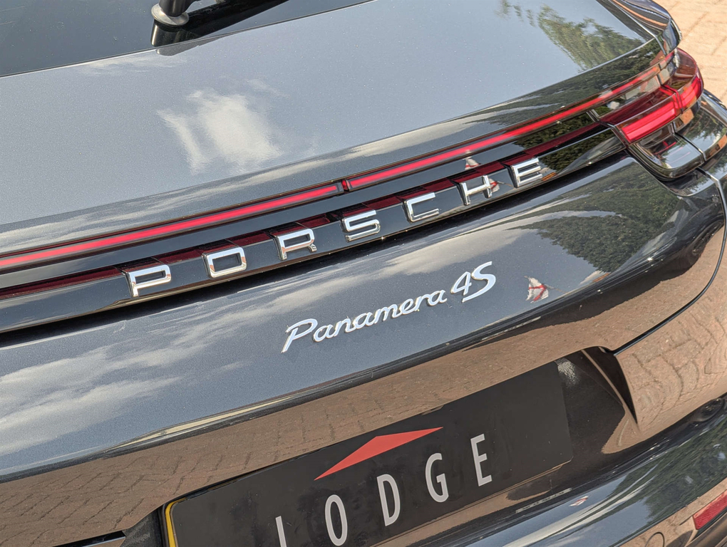 Porsche Panamera Blue #15