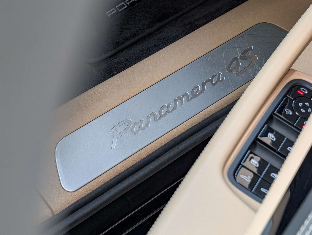Porsche Panamera Blue #22